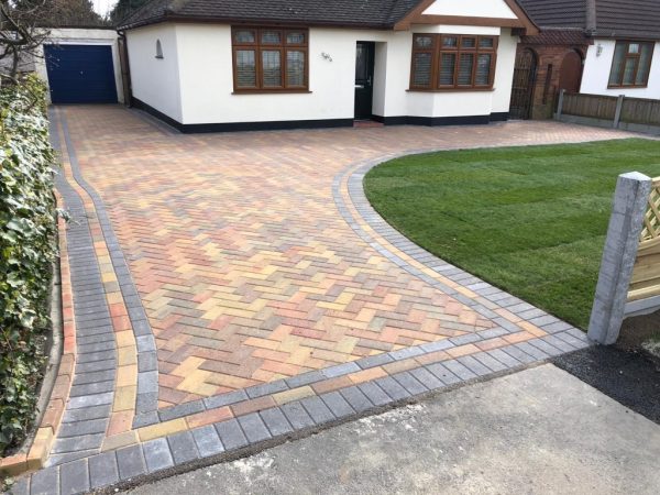 Our block pavers working in Cahersiveen